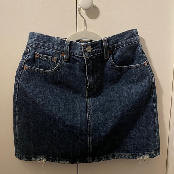 Levi’s Denim Mini Skirt - Picture 1 of 4